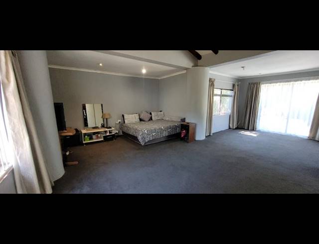 3 BEDROOM HOUSE FOR SALE IN BRACKENDOWNS